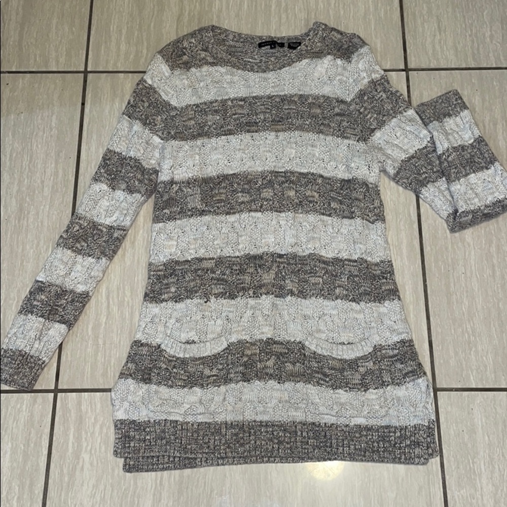 Cable knit sweater